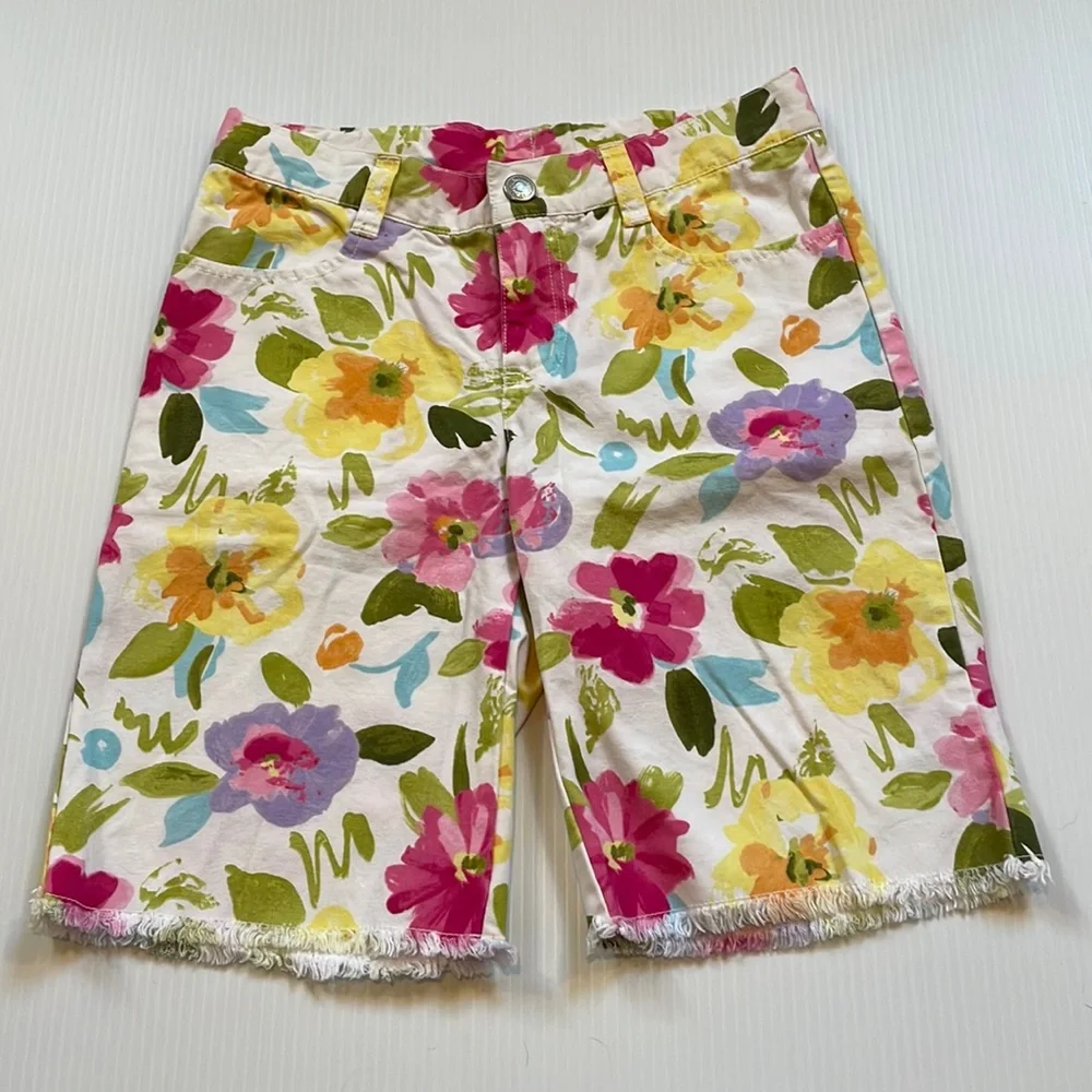 Gymboree shorts with water colored flowers.  Pink, yellow, & purple. Size 10
